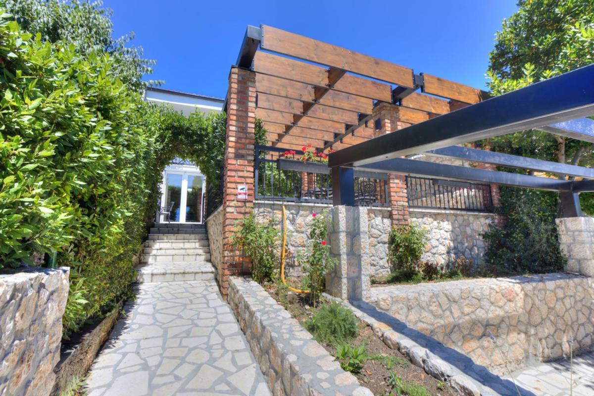 Cvrk Family House Novi Vinodolski Exteriér fotografie